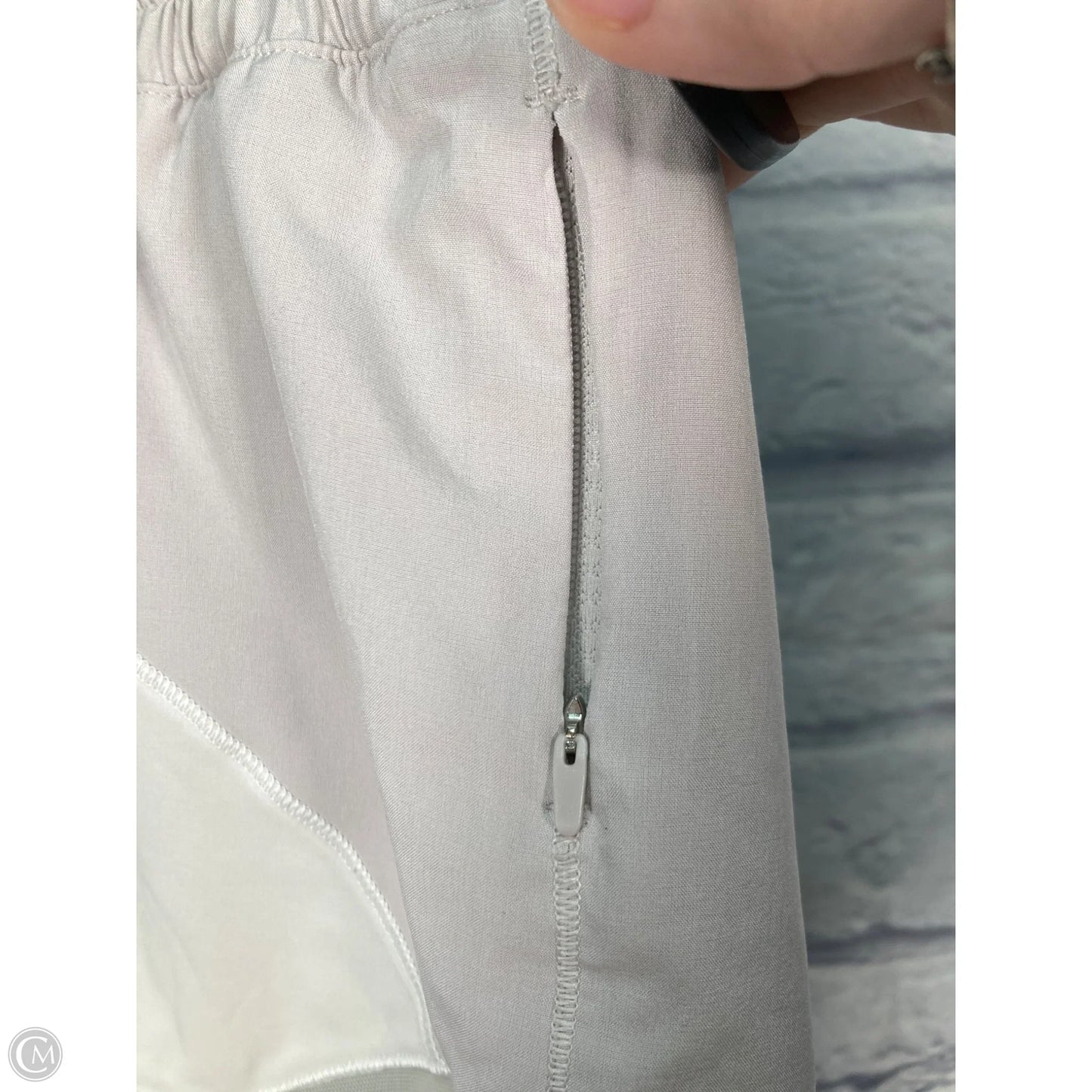 Athletic Shorts By Lululemon In Grey & White, Size: S