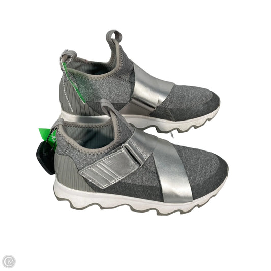 Shoes Sneakers By Sorel In Grey, Size: 7.5