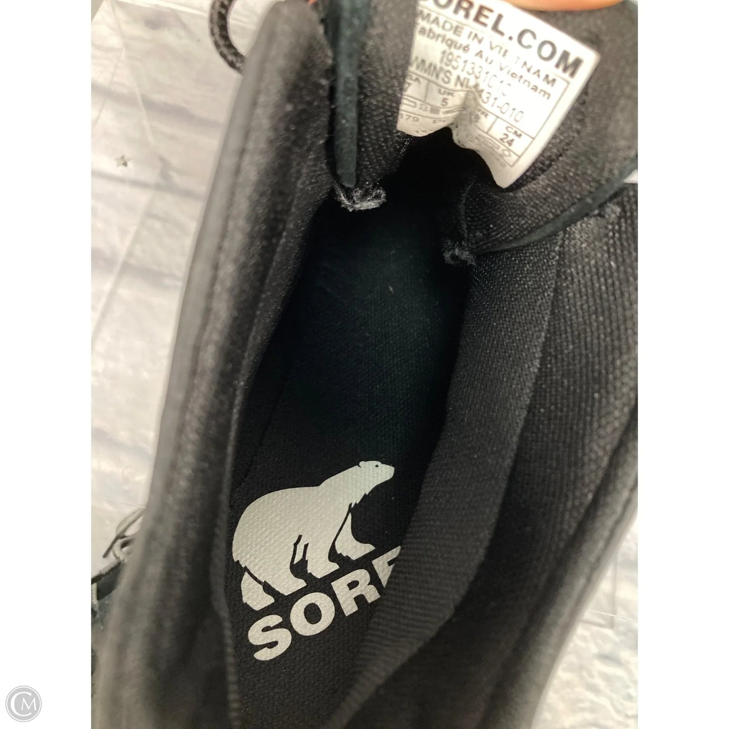 Shoes Sneakers By Sorel In Black & Grey, Size: 7