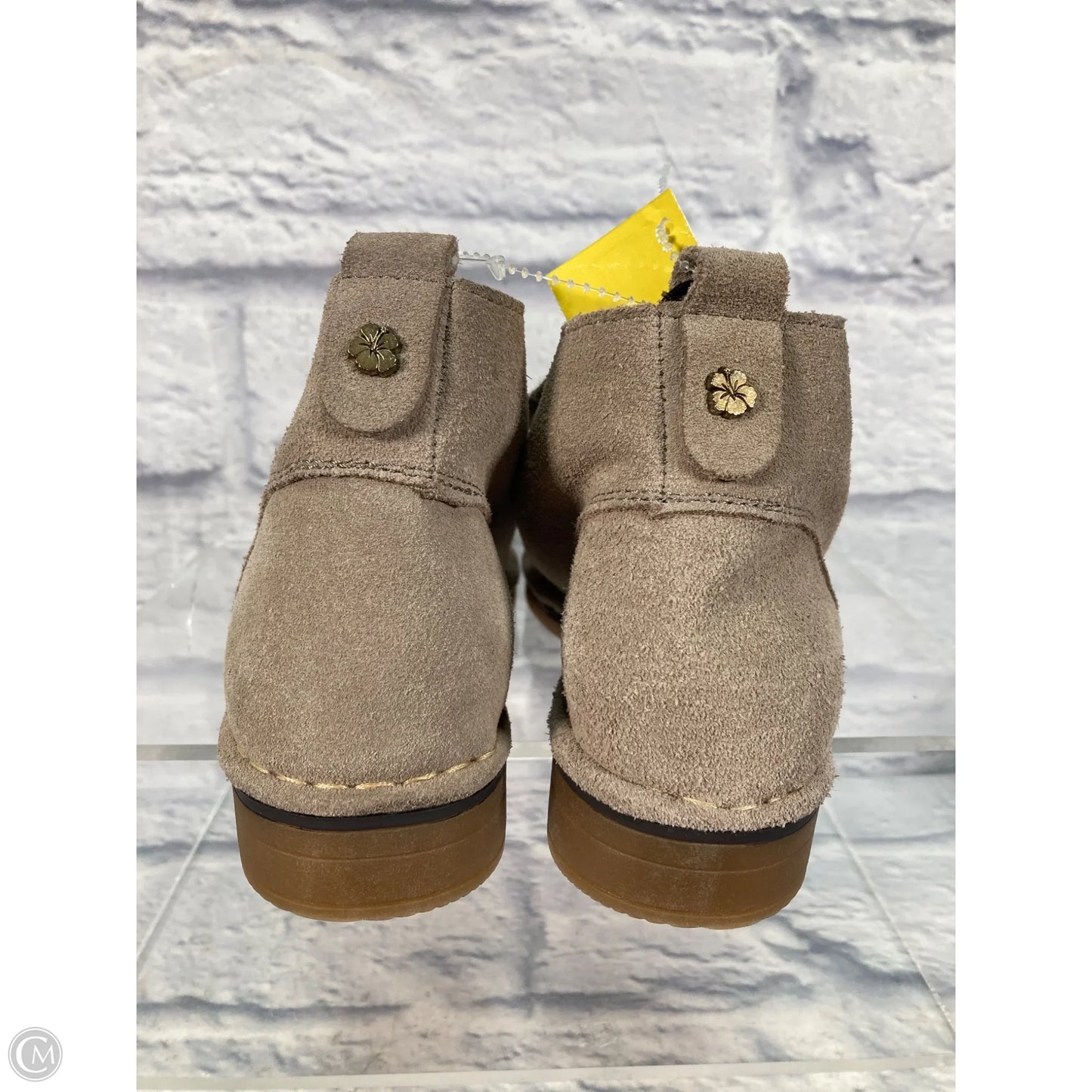 Shoes Flats By Tommy Bahama In Tan, Size: 9
