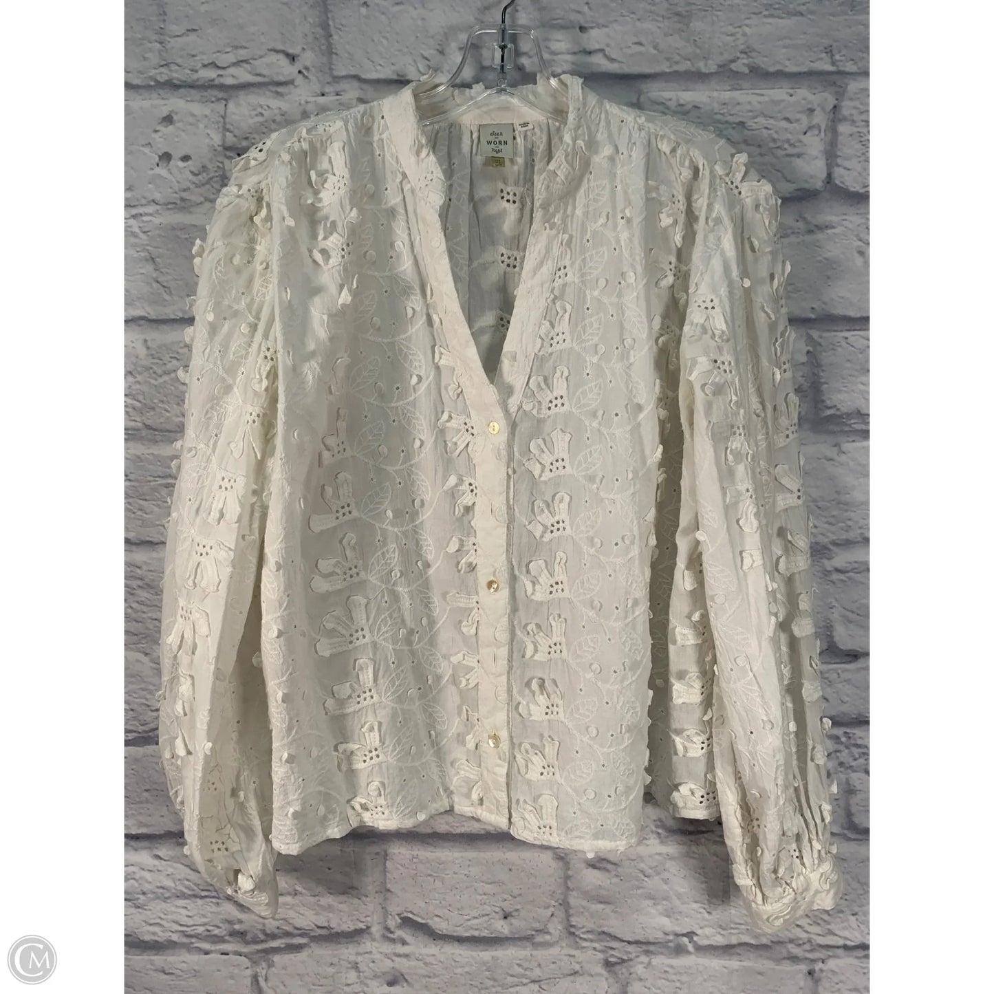 Top Long Sleeve By Anthropologie In White, Size: S