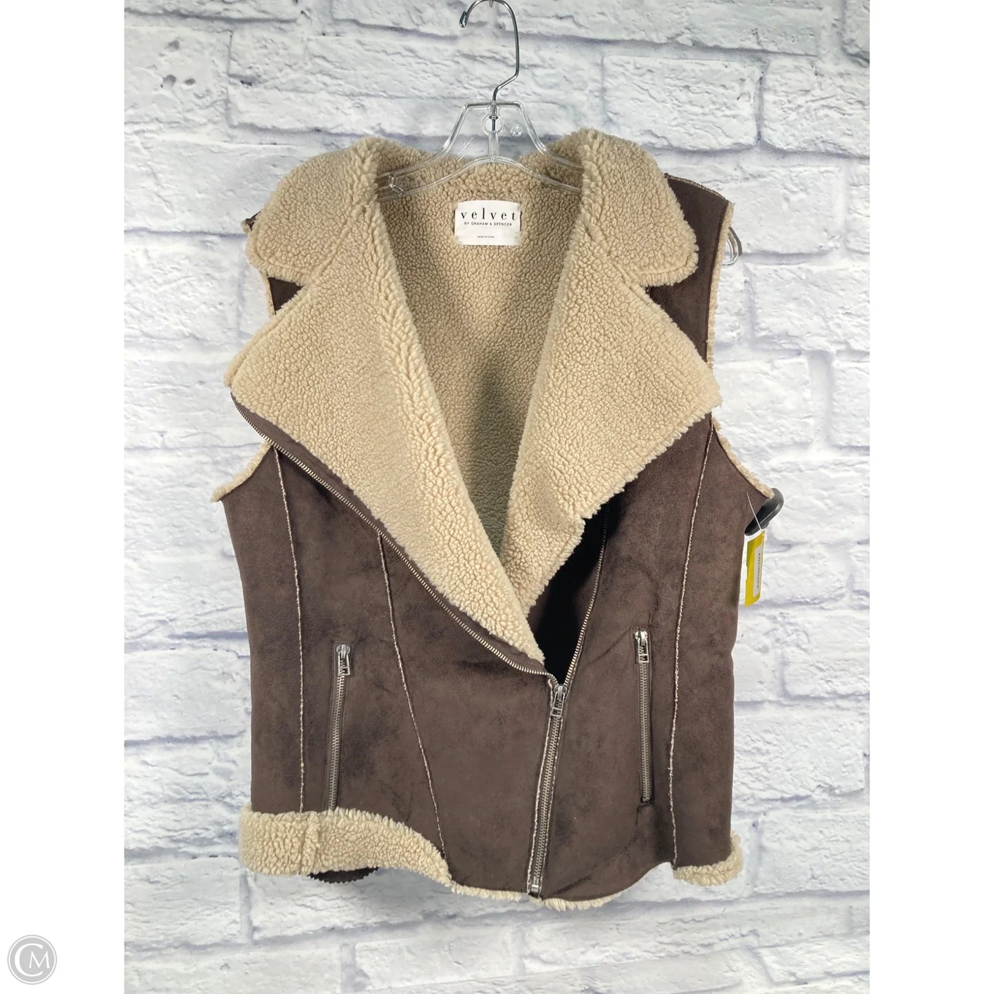 Vest Faux Fur & Sherpa By Velvet By Graham & Spencer In Brown, Size: L