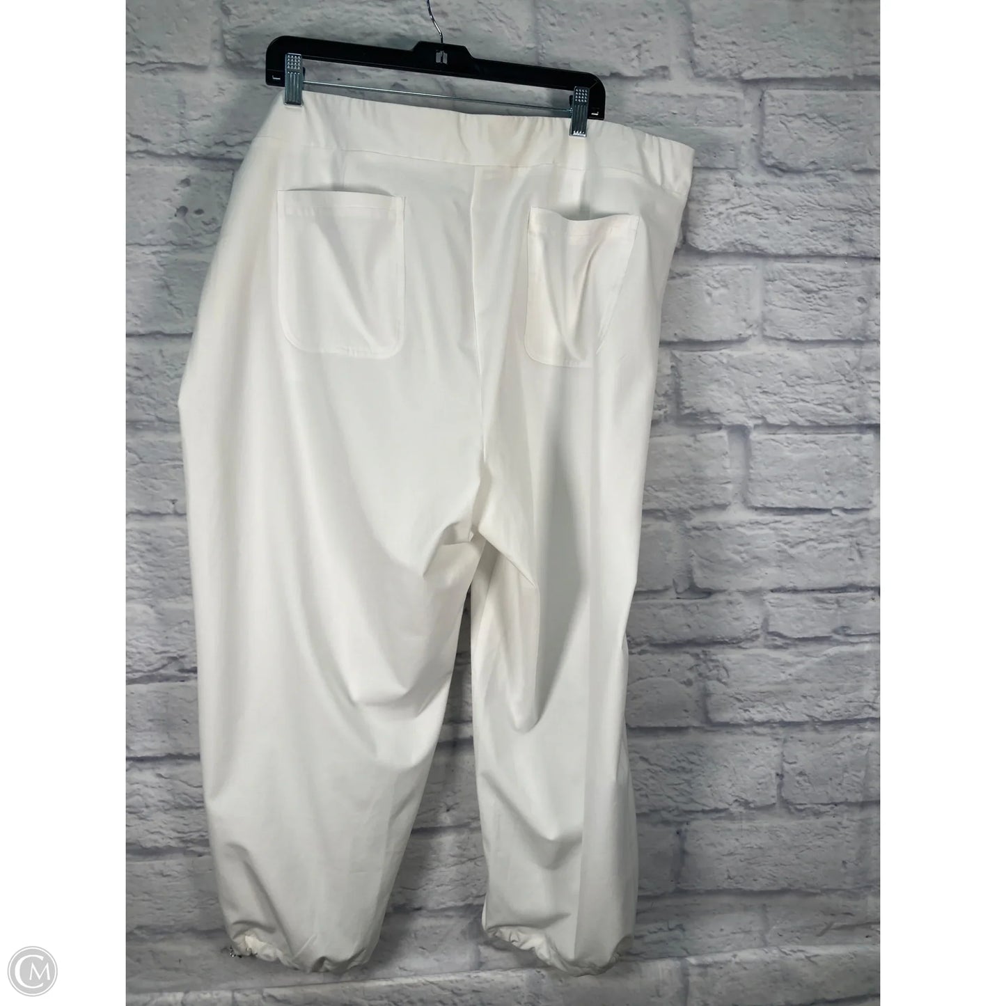 Athletic Pants By Chicos In White, Size: 20