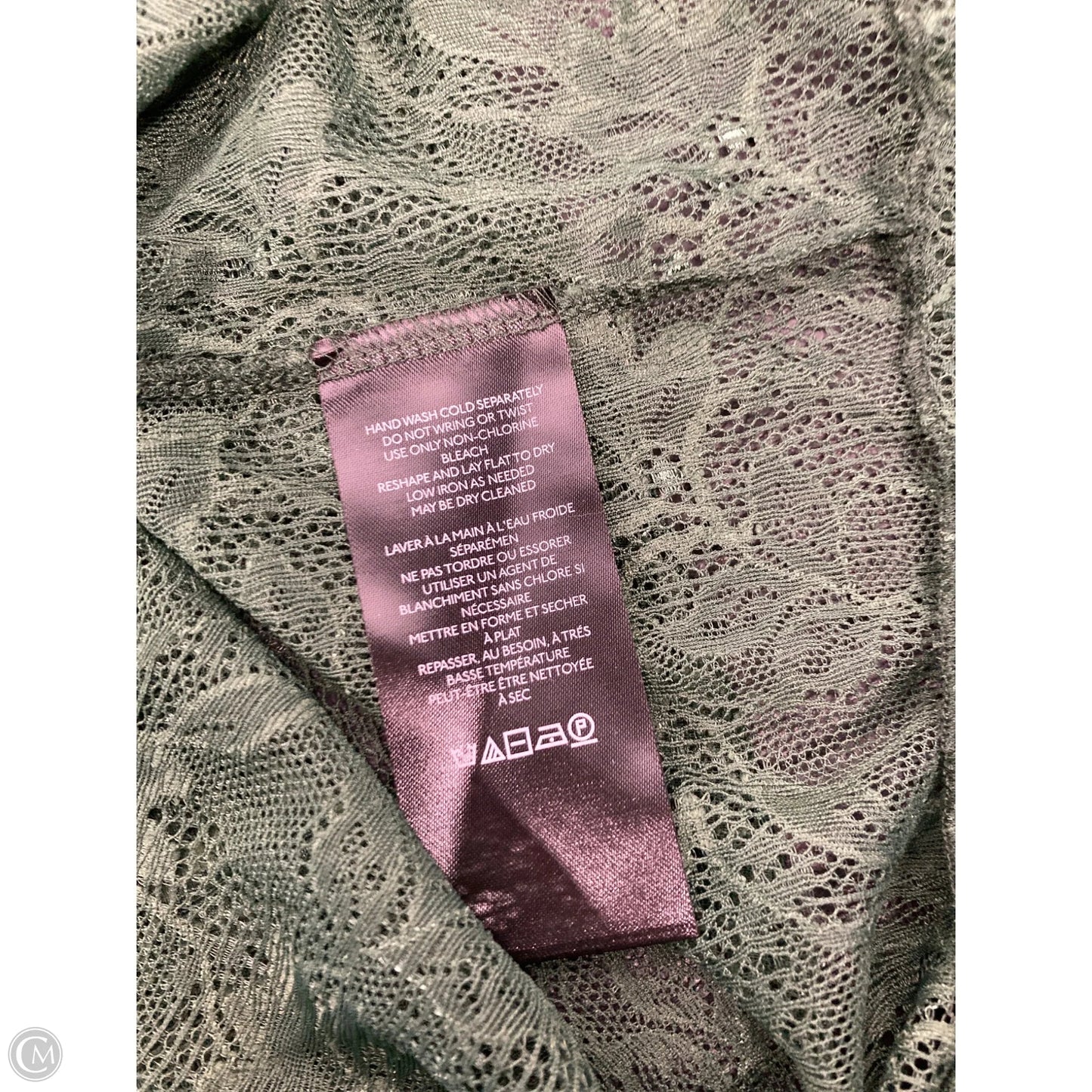 Top Long Sleeve By Anthropologie In Green, Size: Xs