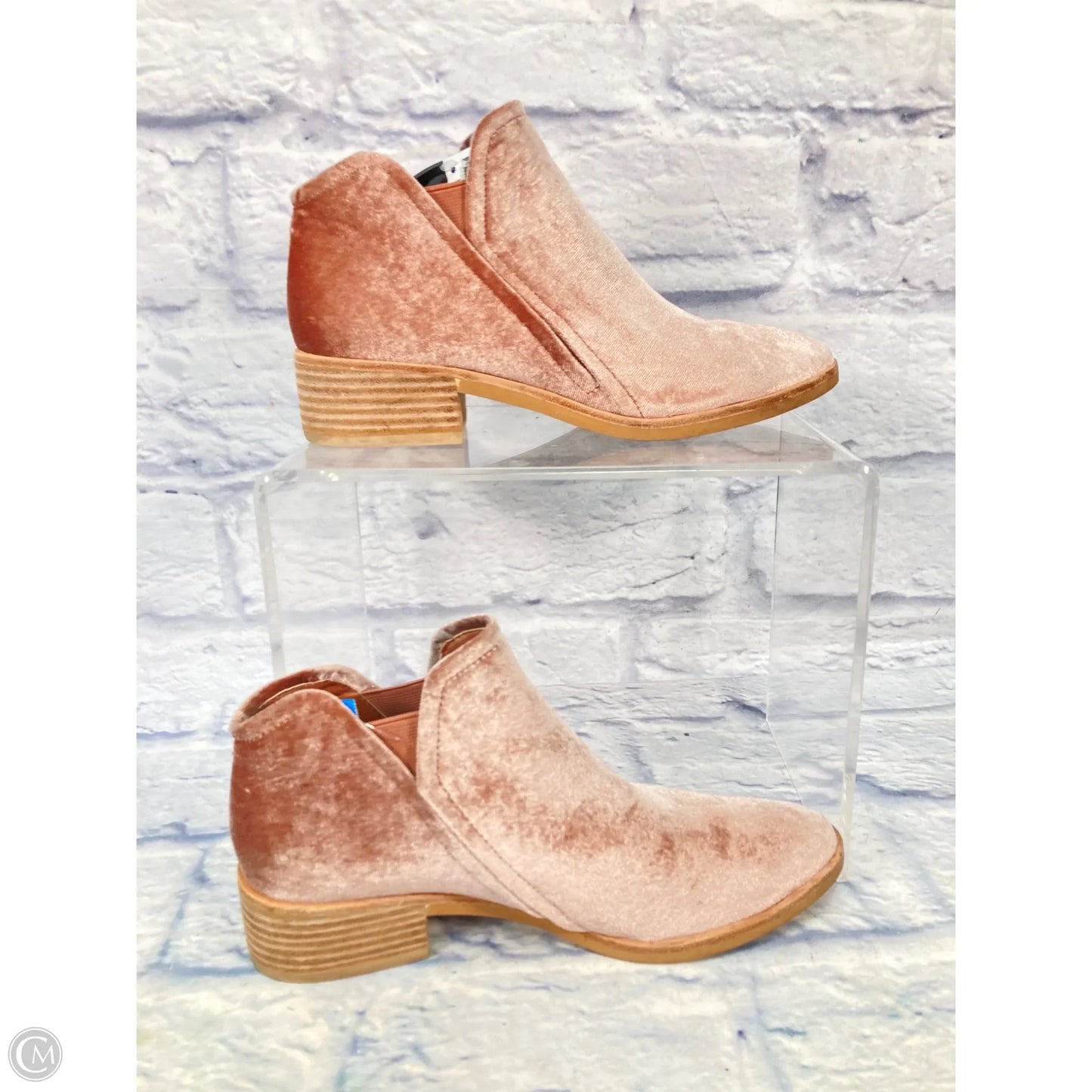 Boots Ankle Flats By Dolce Vita In Pink, Size: 8