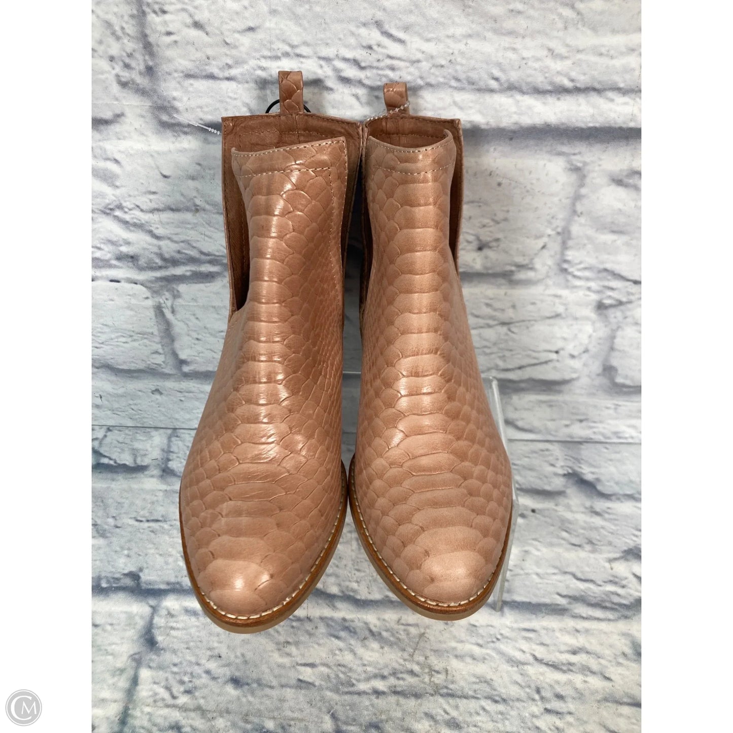 Boots Ankle Flats By Jeffrey Campbell In Pink, Size: 6