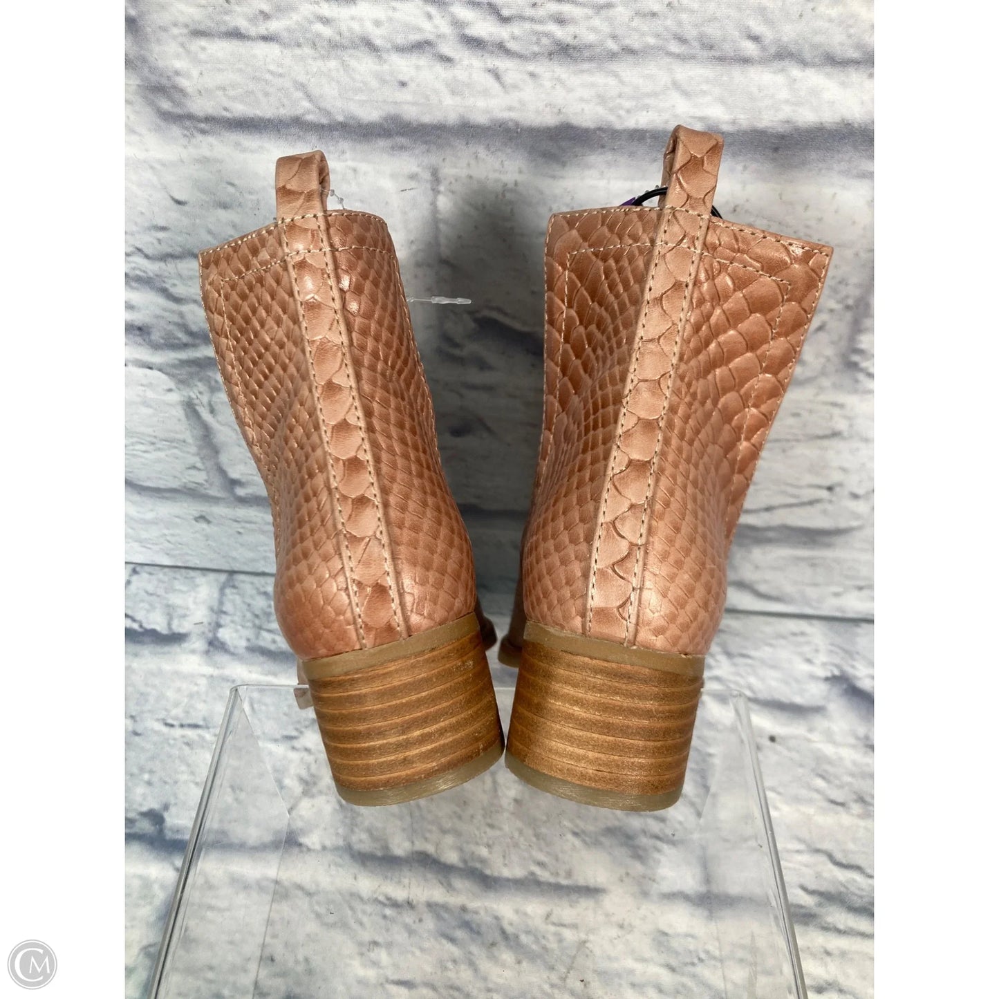 Boots Ankle Flats By Jeffrey Campbell In Pink, Size: 6