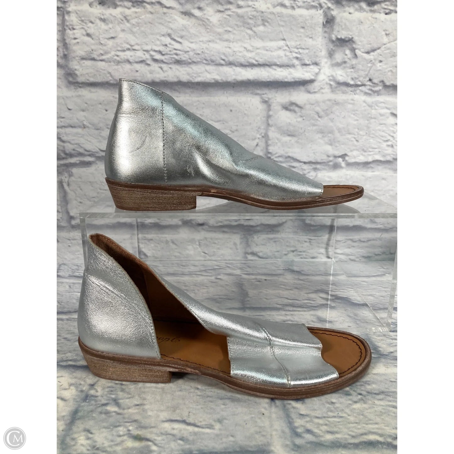 Sandals Flats By Free People In Silver, Size: 7.5