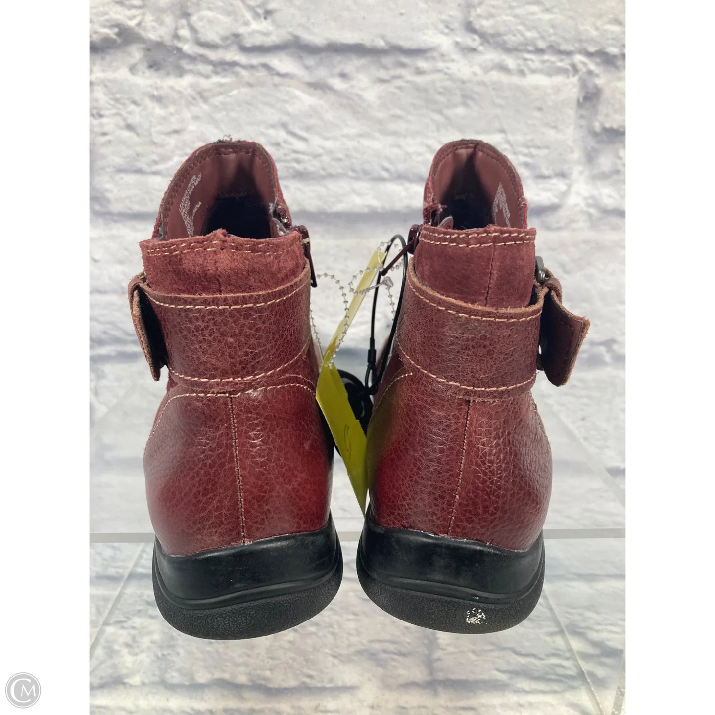 Boots Ankle Flats By Earth Origins In Red, Size: 9