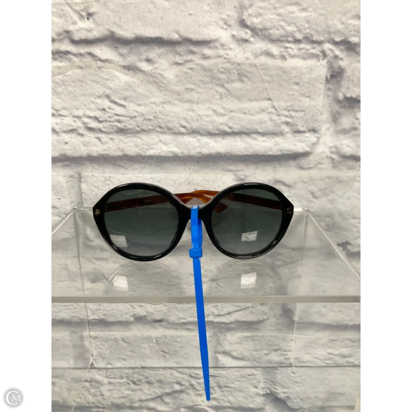 Sunglasses Luxury Designer By Gucci, Size: Large