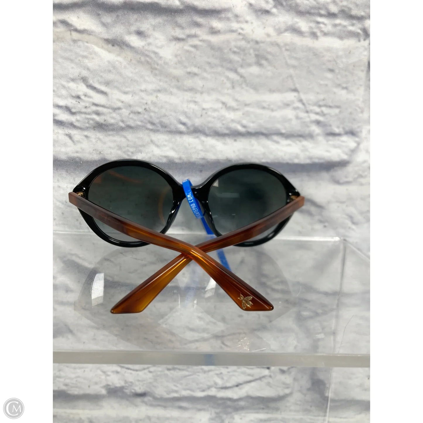 Sunglasses Luxury Designer By Gucci, Size: Large