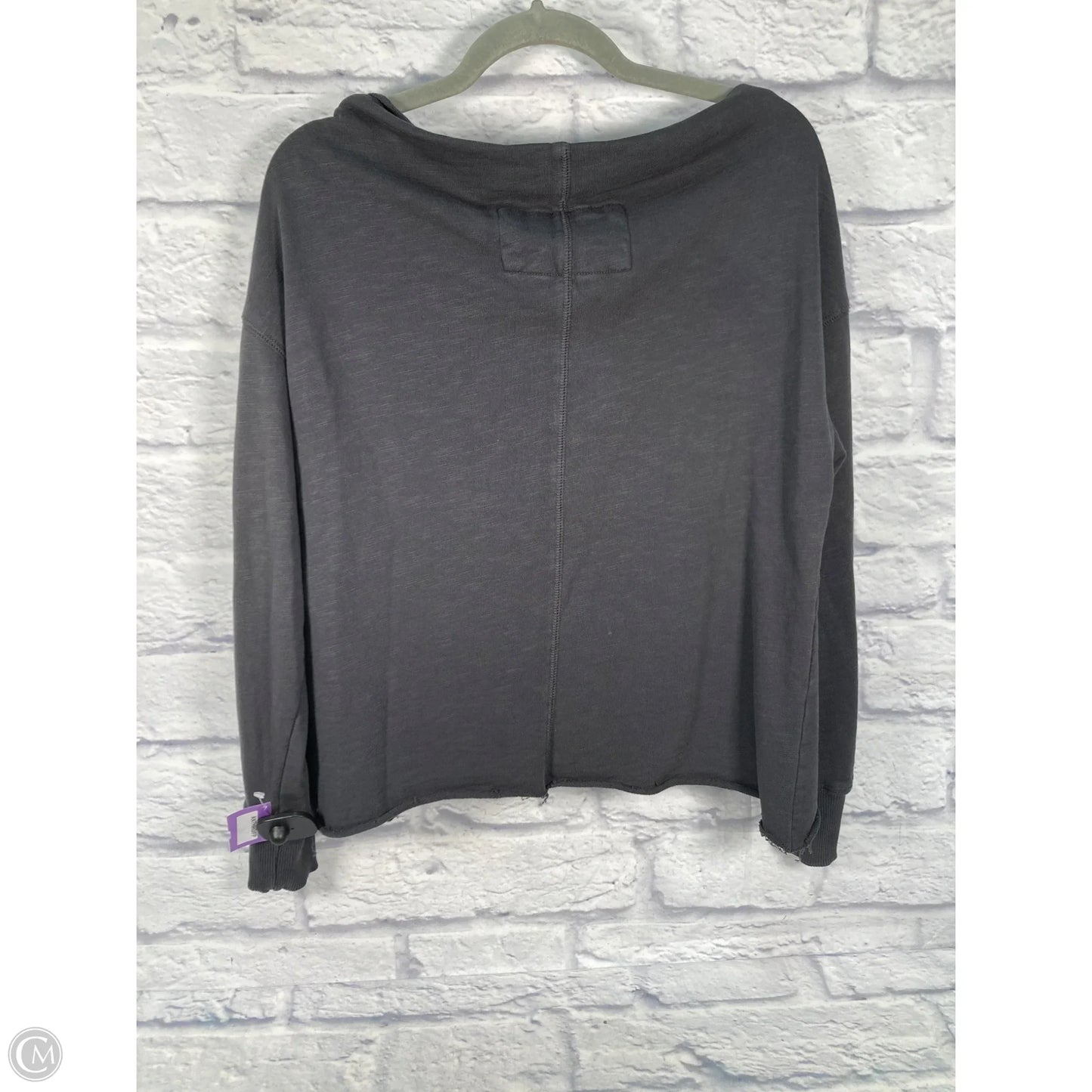 Top Long Sleeve By Pilcro In Grey, Size: M
