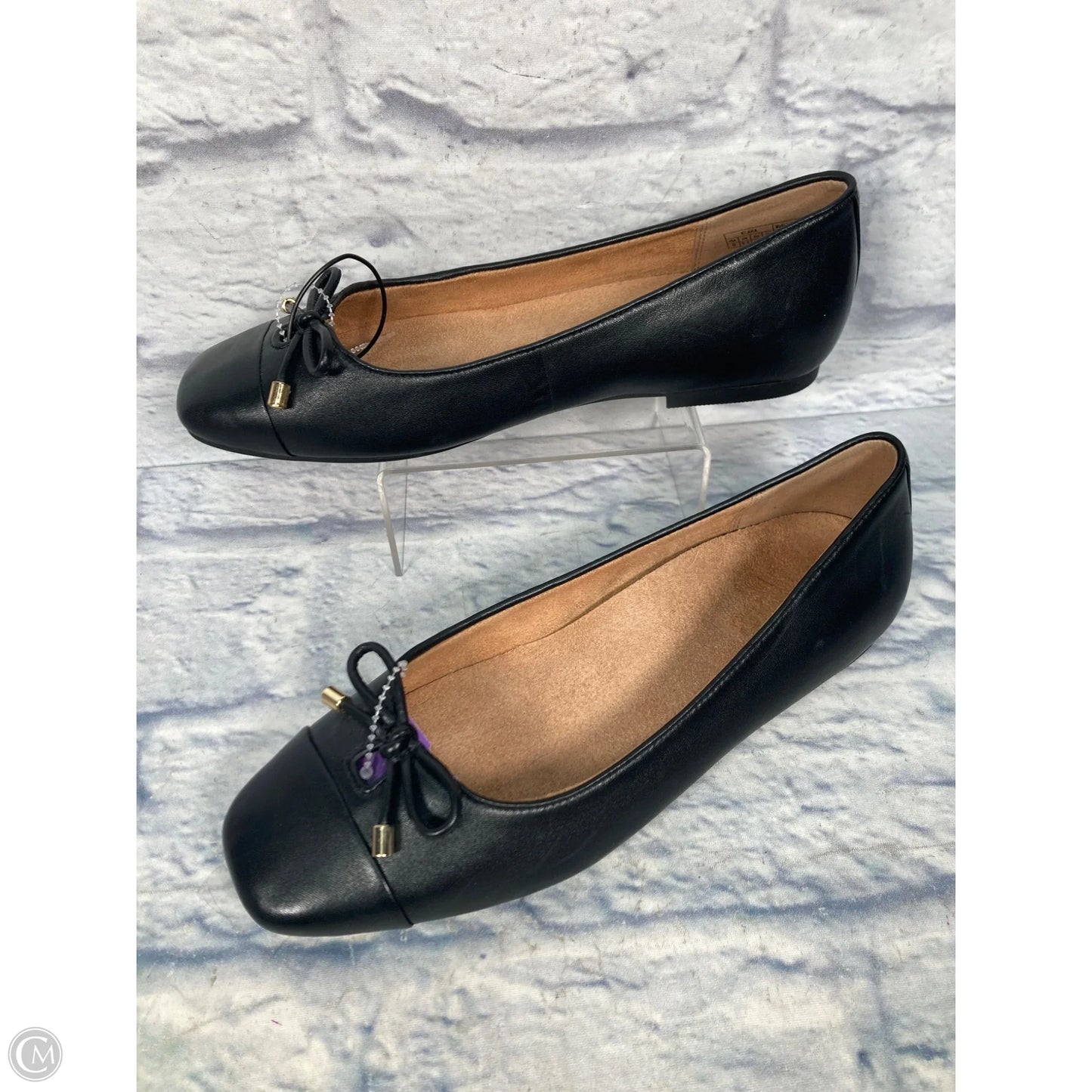 Shoes Flats By Vionic In Black, Size: 9