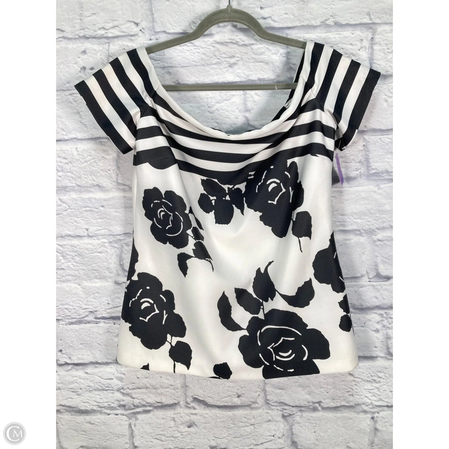 Top Short Sleeve By Frank Lyman In Black & White, Size: L
