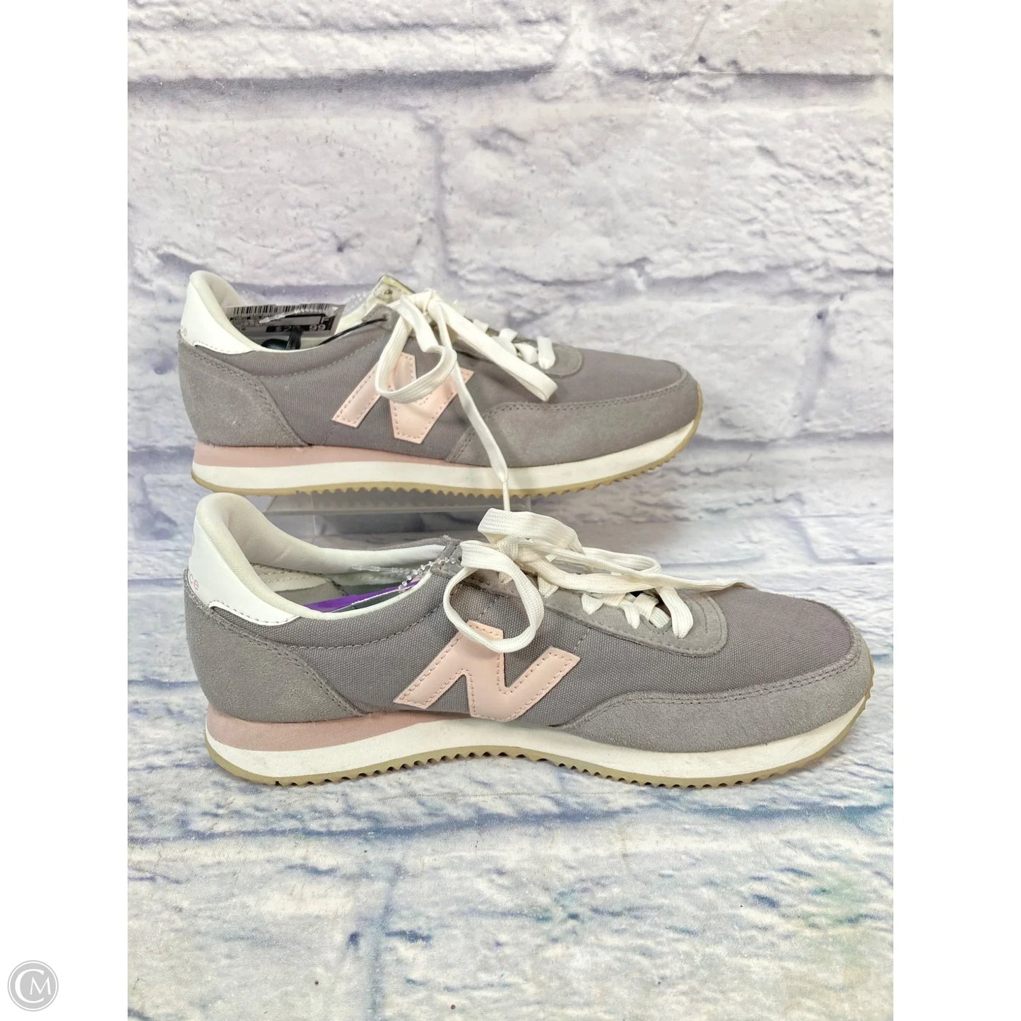 Shoes Sneakers By New Balance In Grey & Pink, Size: 9