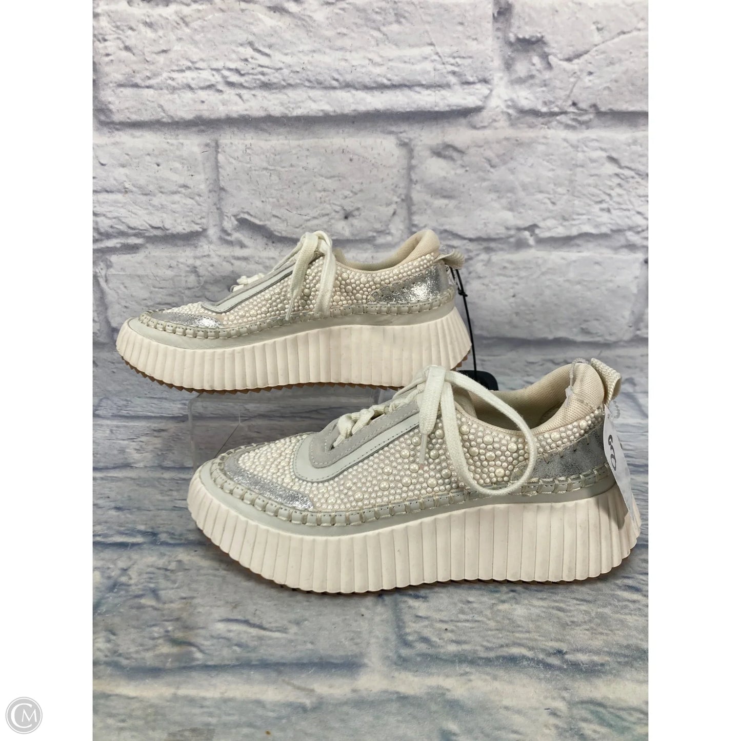 Shoes Sneakers By Dolce Vita In Grey & White, Size: 5.5