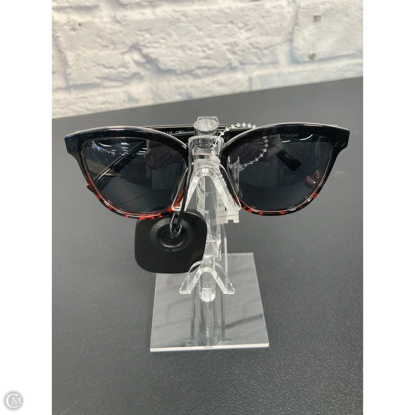 Sunglasses By Clothes Mentor, Size: Medium
