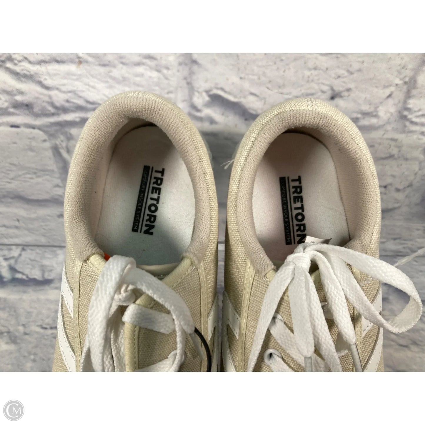 Shoes Sneakers By Tretorn In Cream, Size: 9