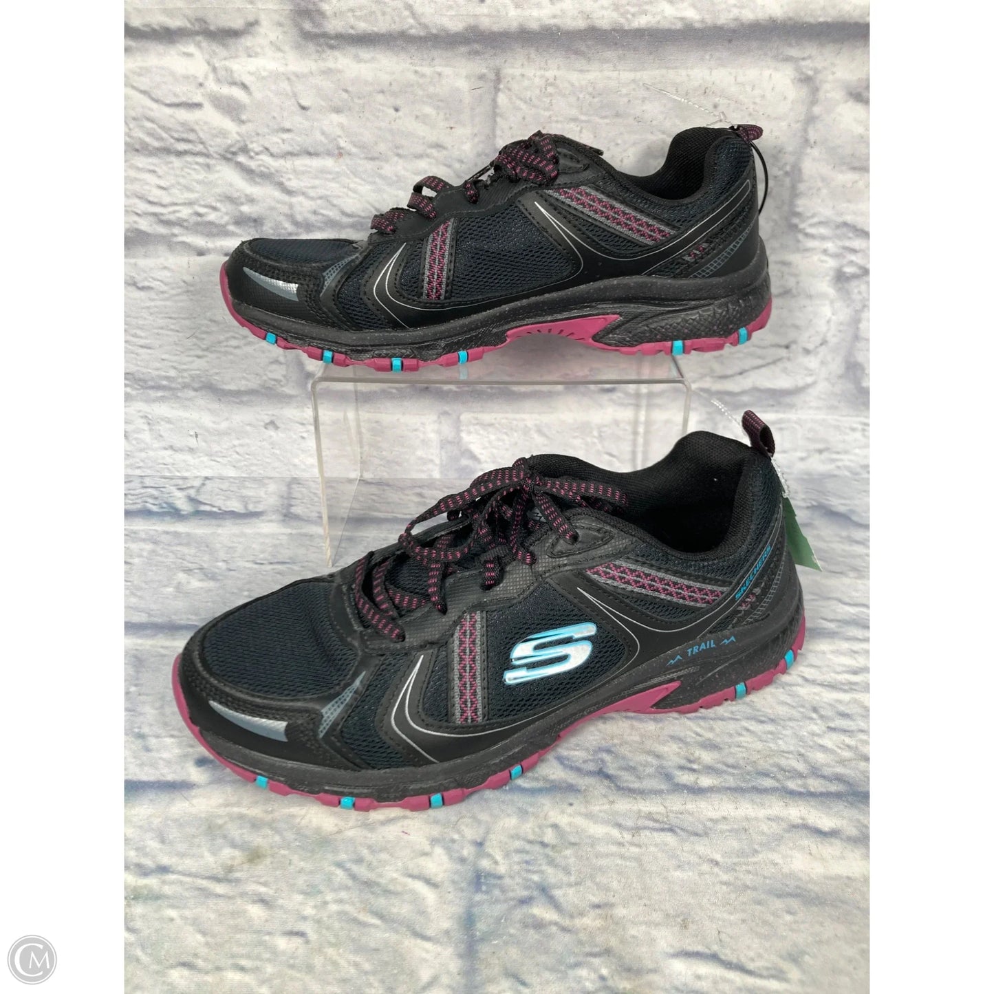 Shoes Athletic By Skechers In Black & Pink, Size: 8.5