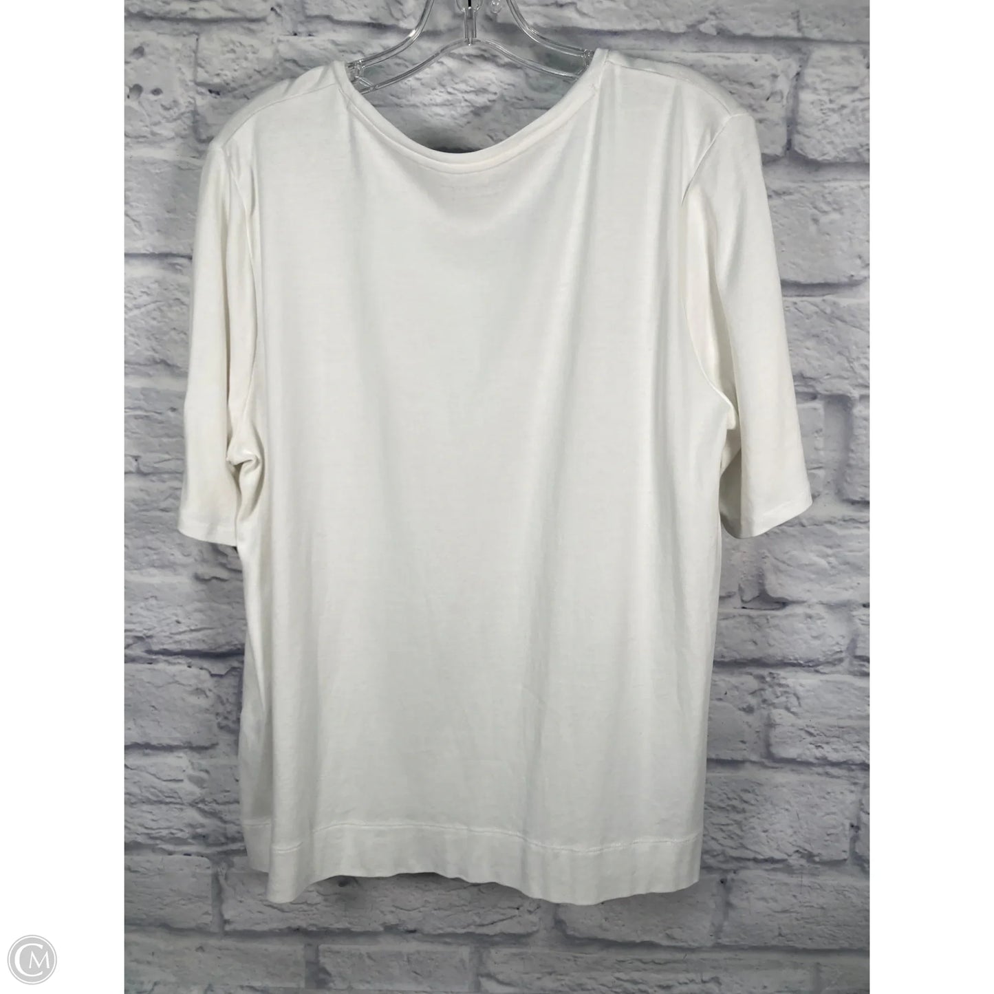 Top Short Sleeve Basic By Chicos In White, Size: Xl