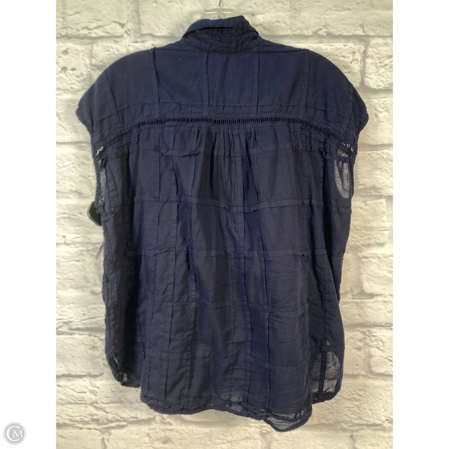 Top Short Sleeve By Pilcro In Navy, Size: M