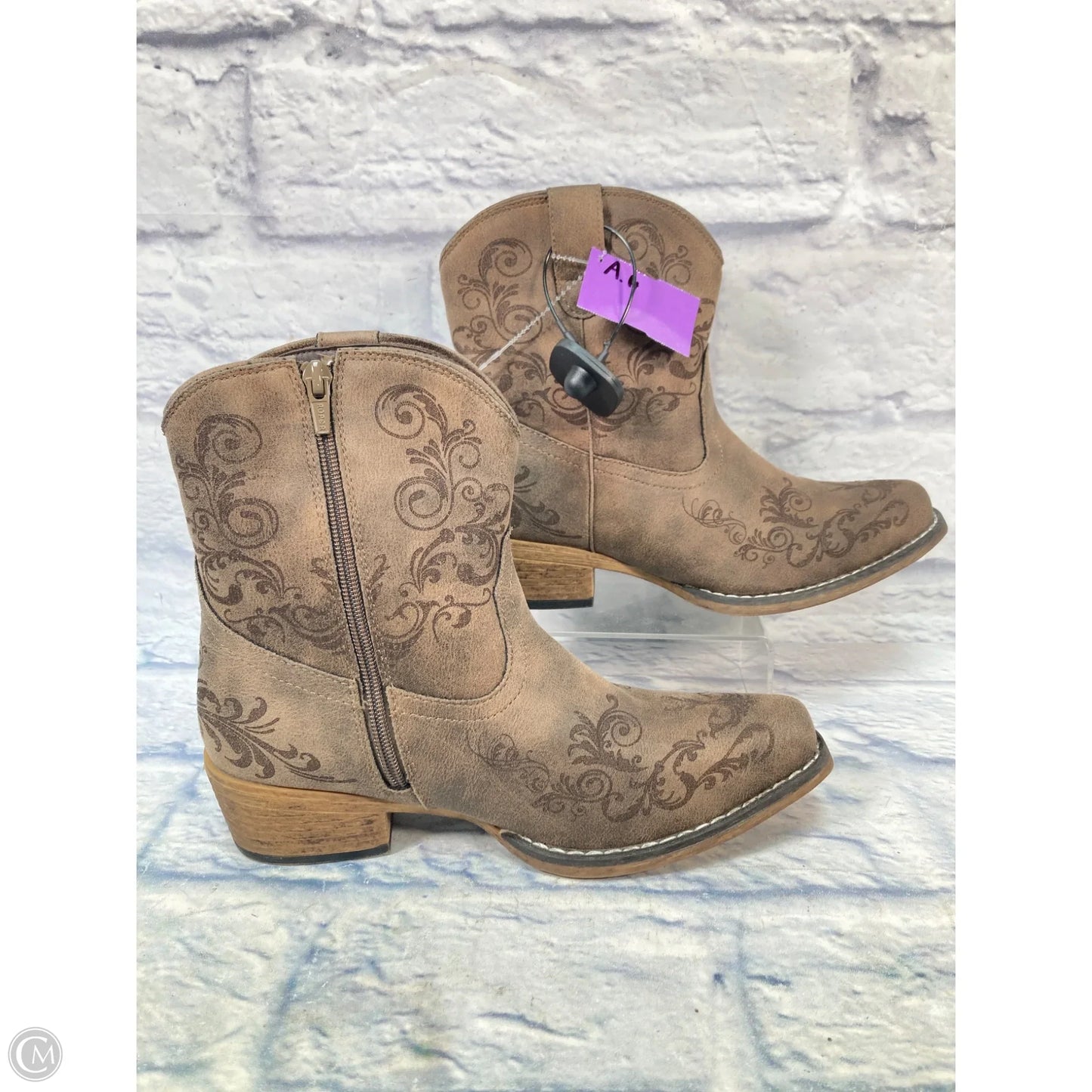 Boots Western By Roper In Brown, Size: 7.5