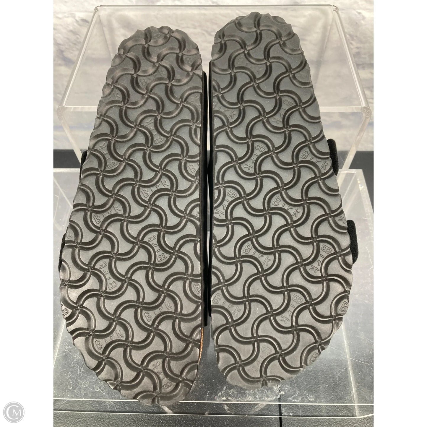 Sandals Flats By Birkenstock In Black & Brown, Size: 6.5