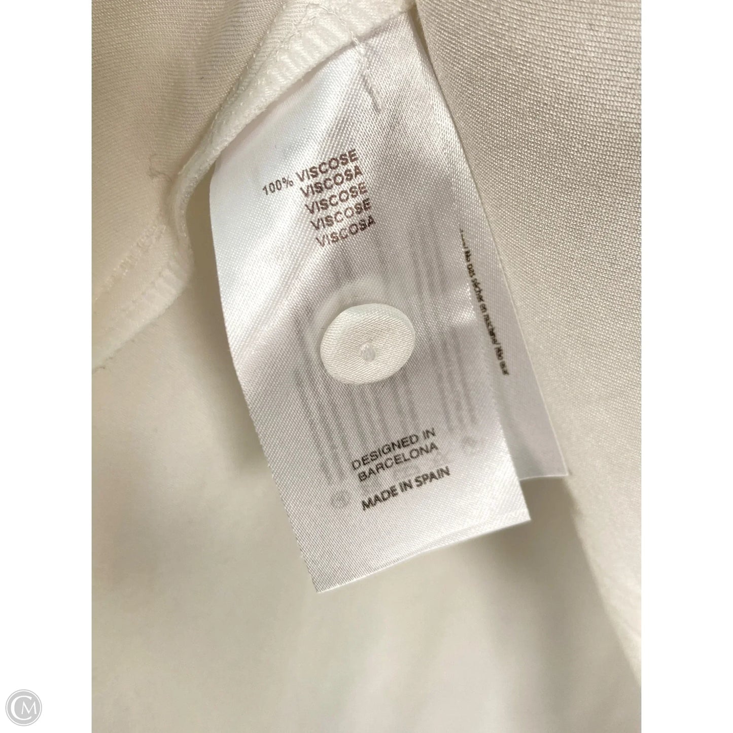 Tunic 3/4 Sleeve By Clothes Mentor In White, Size: S