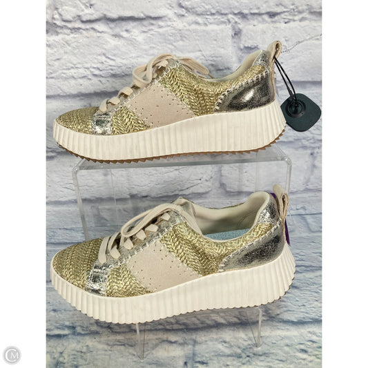 Shoes Sneakers By Dolce Vita In Gold & Silver, Size: 7.5