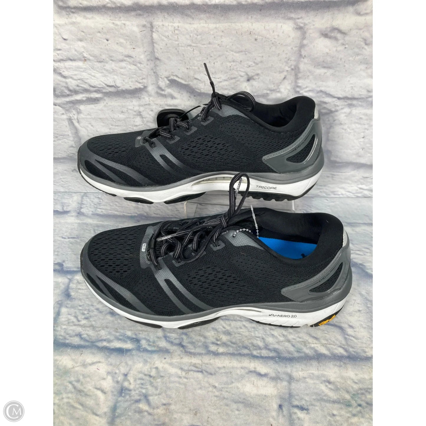 Shoes Athletic By Abeo In Black, Size: 11