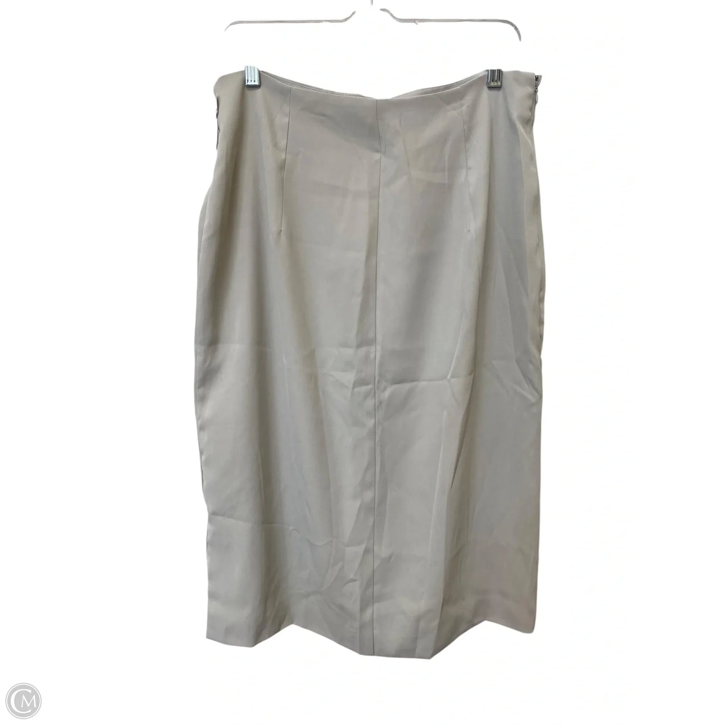 Skirt Midi By Clothes Mentor In Cream, Size: 10