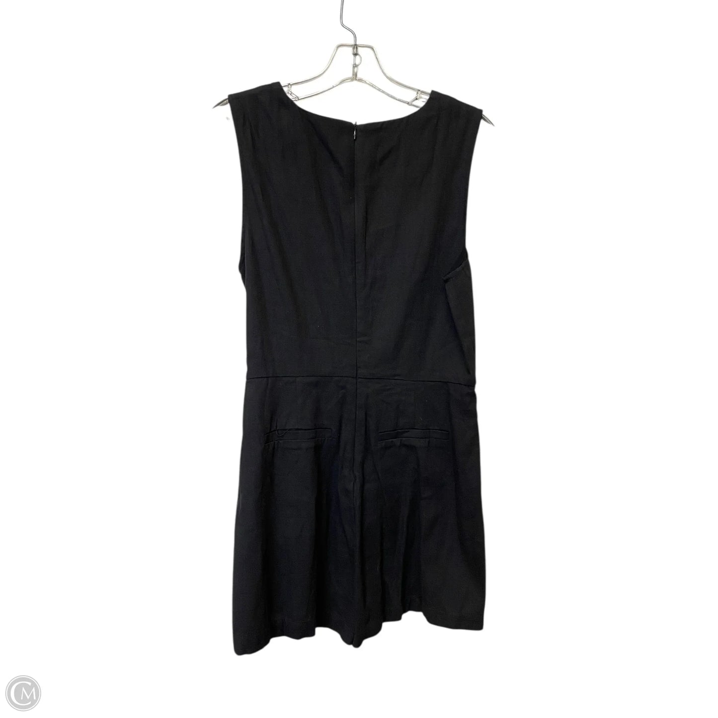 Dress Casual Short By Gilli In Black, Size: M