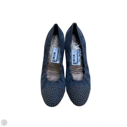 Shoes Flats By Agl In Grey, Size: 10