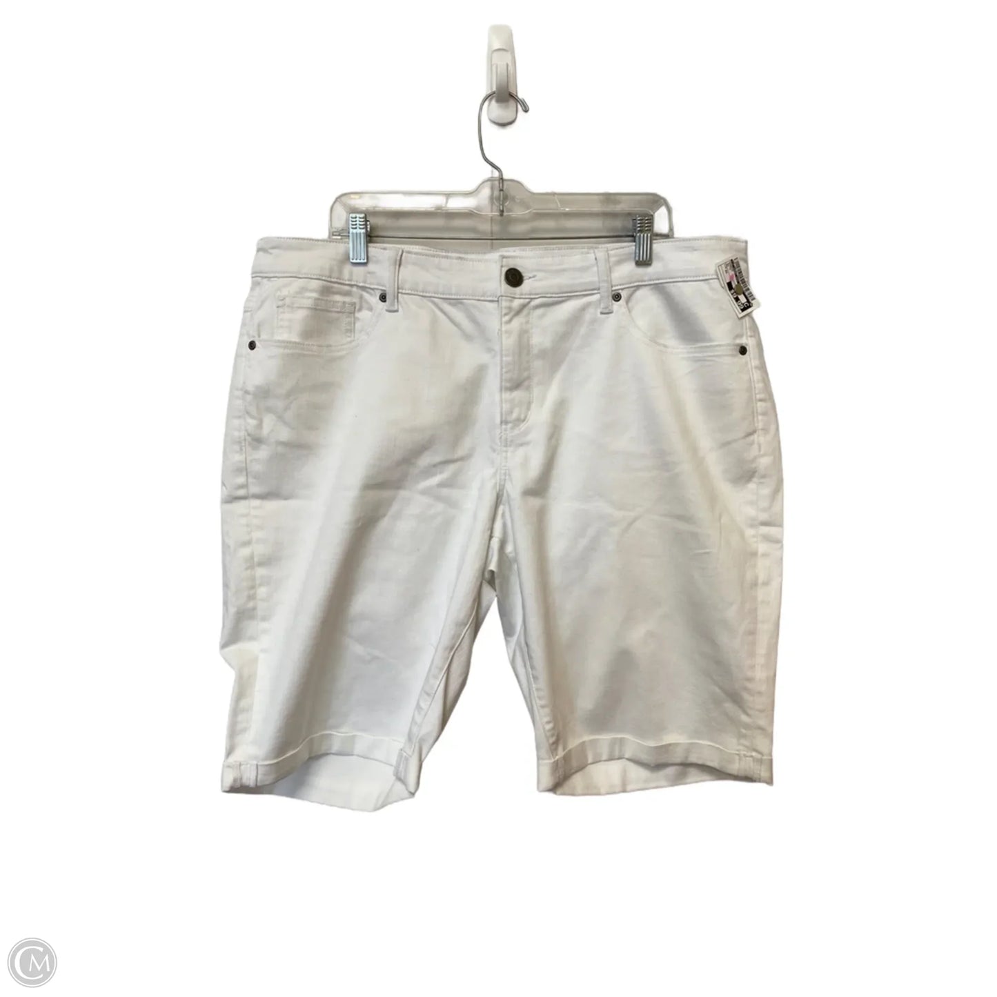 Shorts By St Johns Bay In White, Size: 22