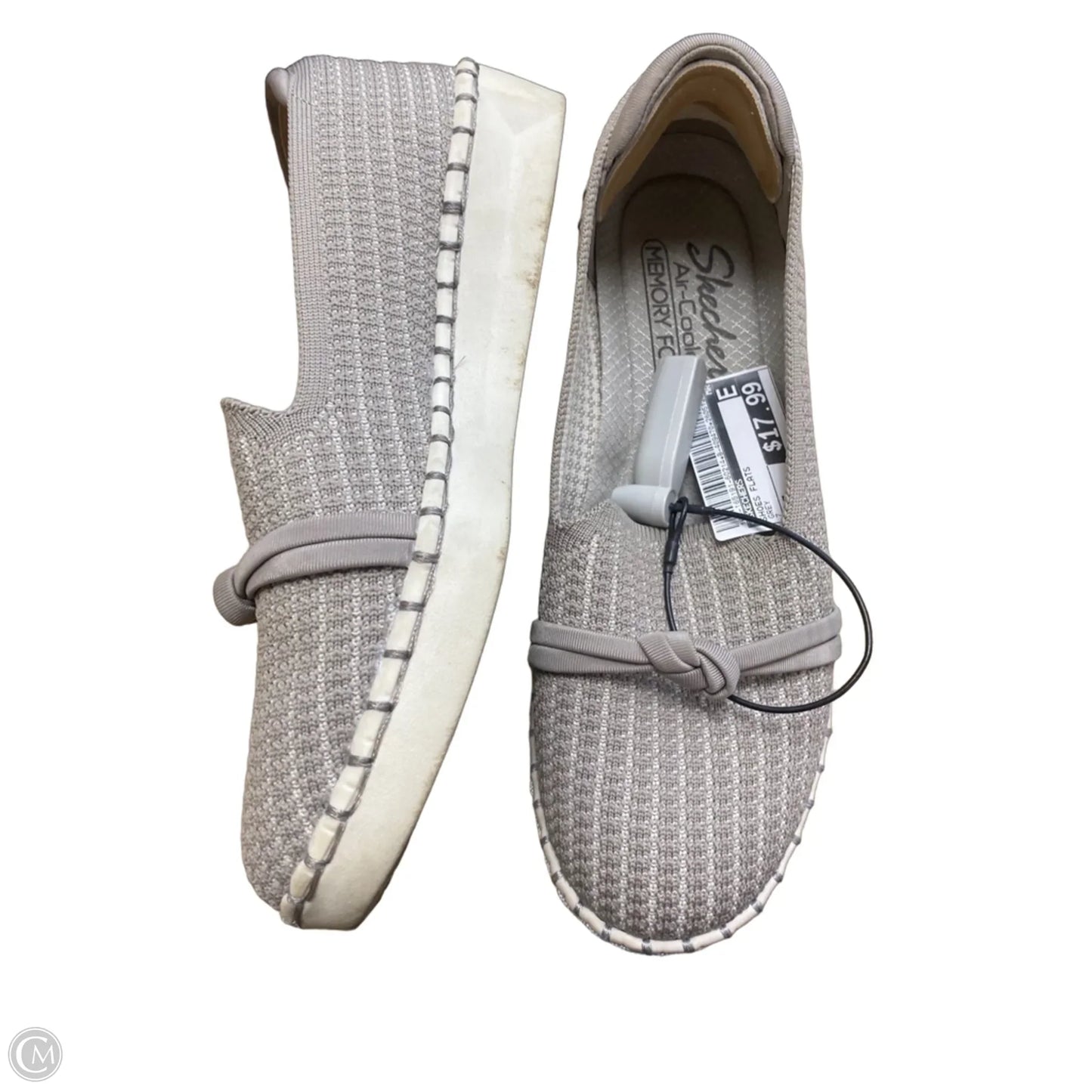 Shoes Flats By Skechers In Grey, Size: 7