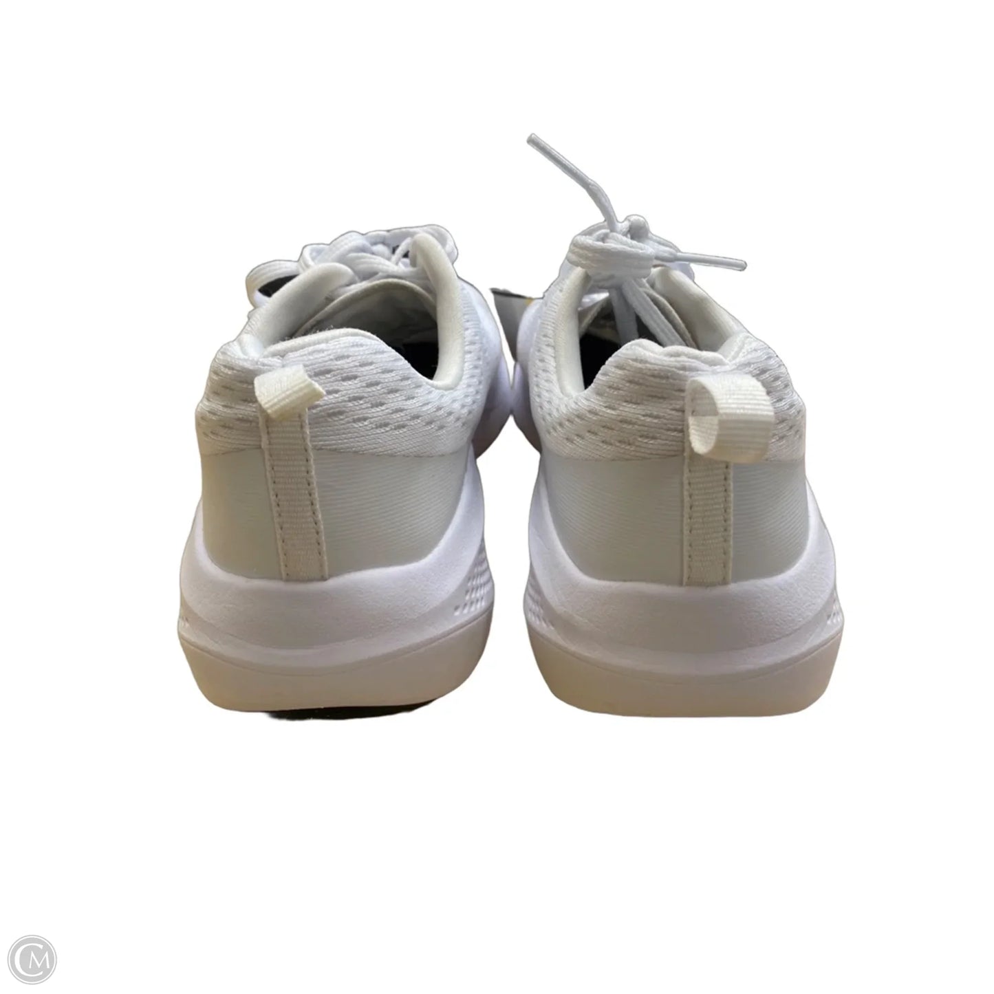 Shoes Athletic By Skechers In White, Size: 7.5
