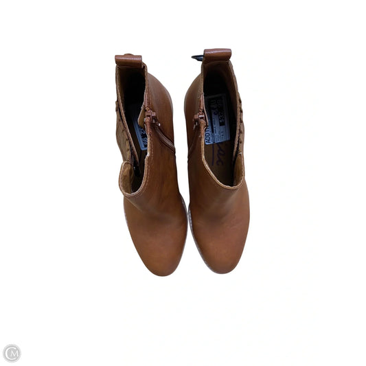 Boots Ankle Heels By Zodiac In Brown, Size: 8.5