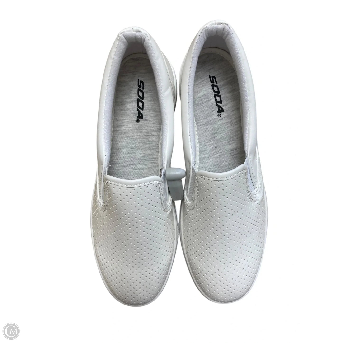 Shoes Flats By Soda In White, Size: 10