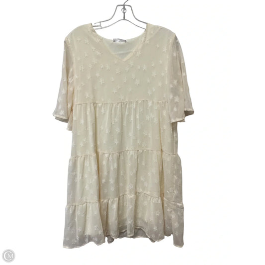 Dress Casual Short By Cmf In Cream, Size: M