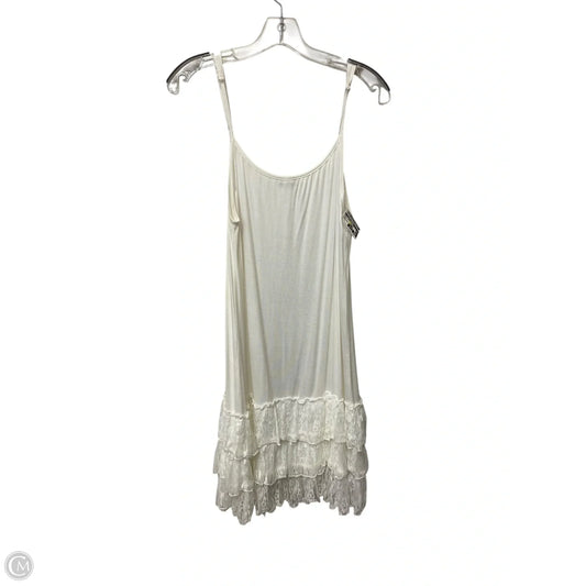 Dress Casual Midi By Clothes Mentor In White, Size: M