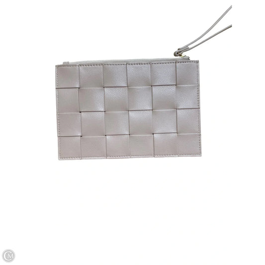 Wristlet By Cmf, Size: Medium