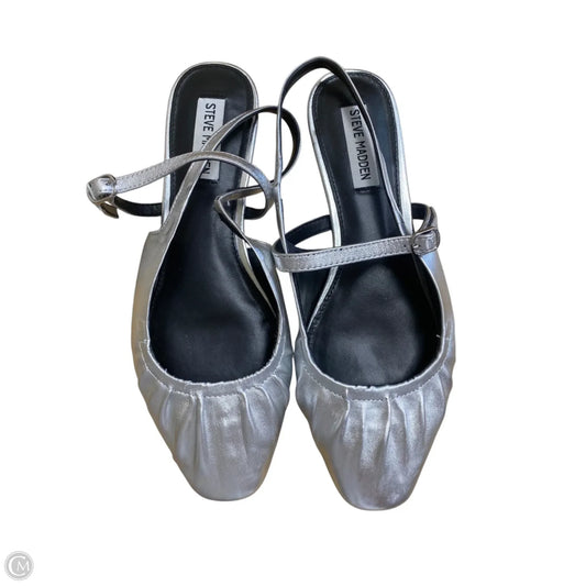 Shoes Flats By Steve Madden In Silver, Size: 8.5