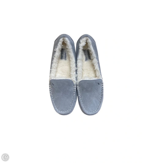 Shoes Designer By Ugg In Grey, Size: 9