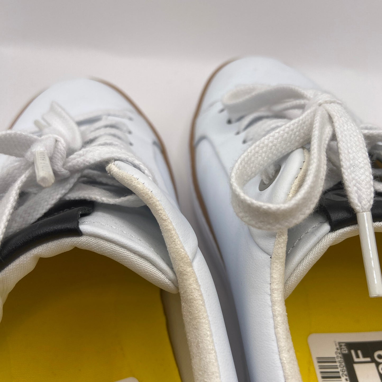 Shoes Sneakers By Cole-haan In White, Size: 9