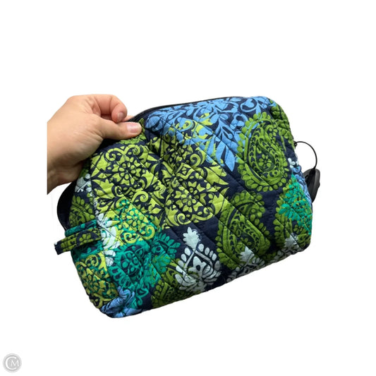 Makeup Bag By Vera Bradley, Size: Medium
