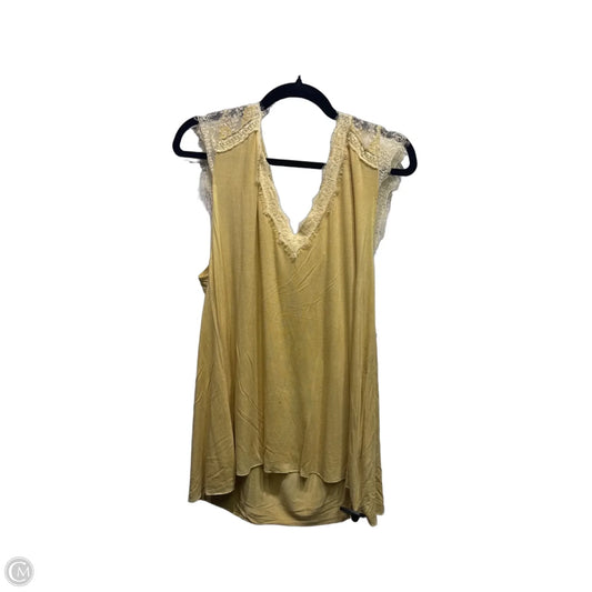 Top Short Sleeve By Pol In Yellow, Size: L