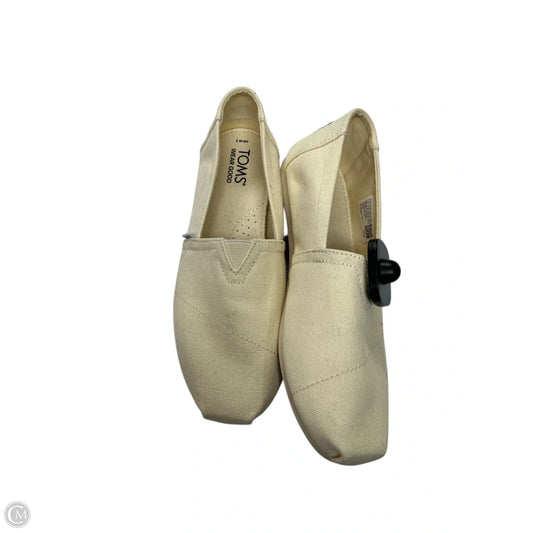 Shoes Flats By Toms In Cream, Size: 7