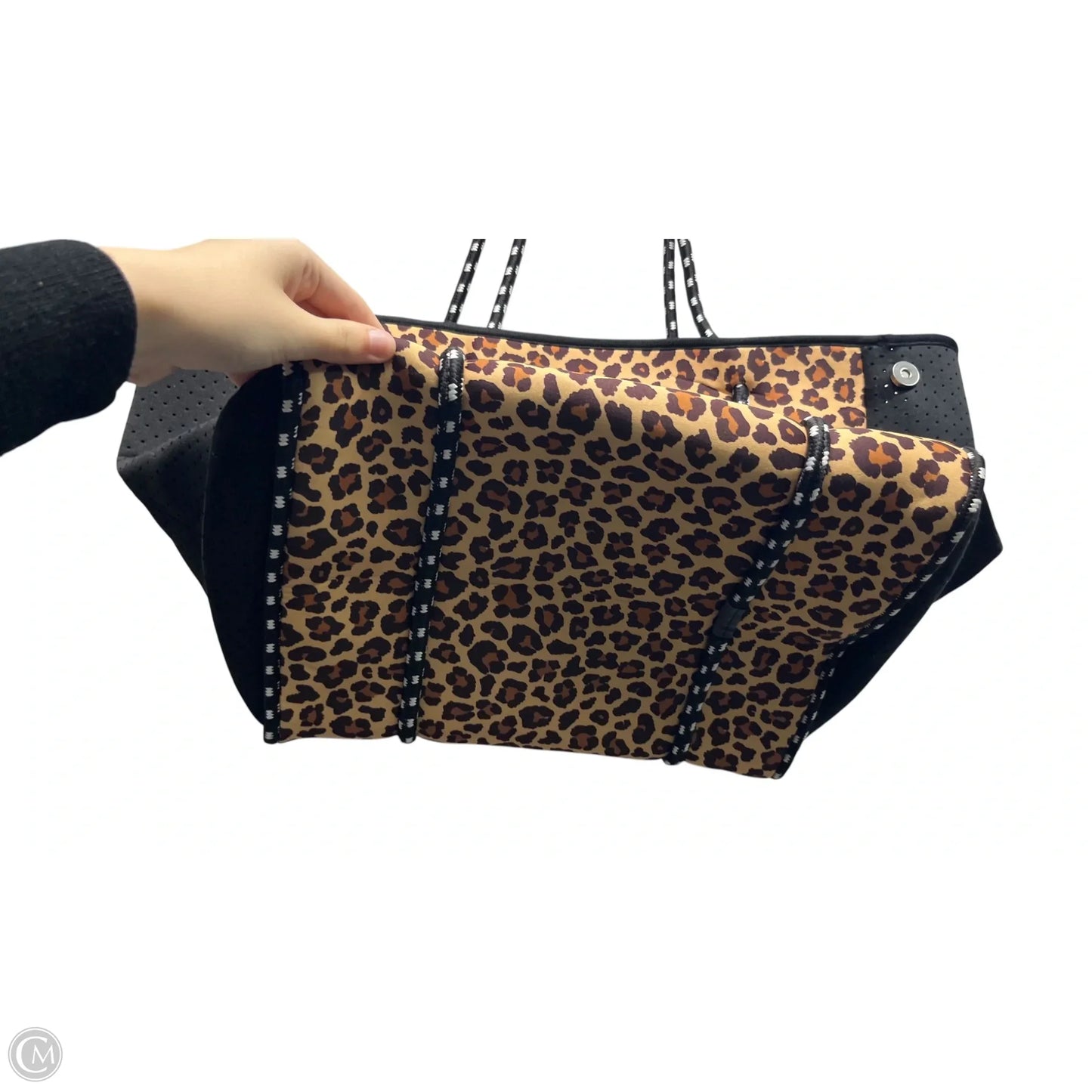 Tote By Clothes Mentor, Size: Medium