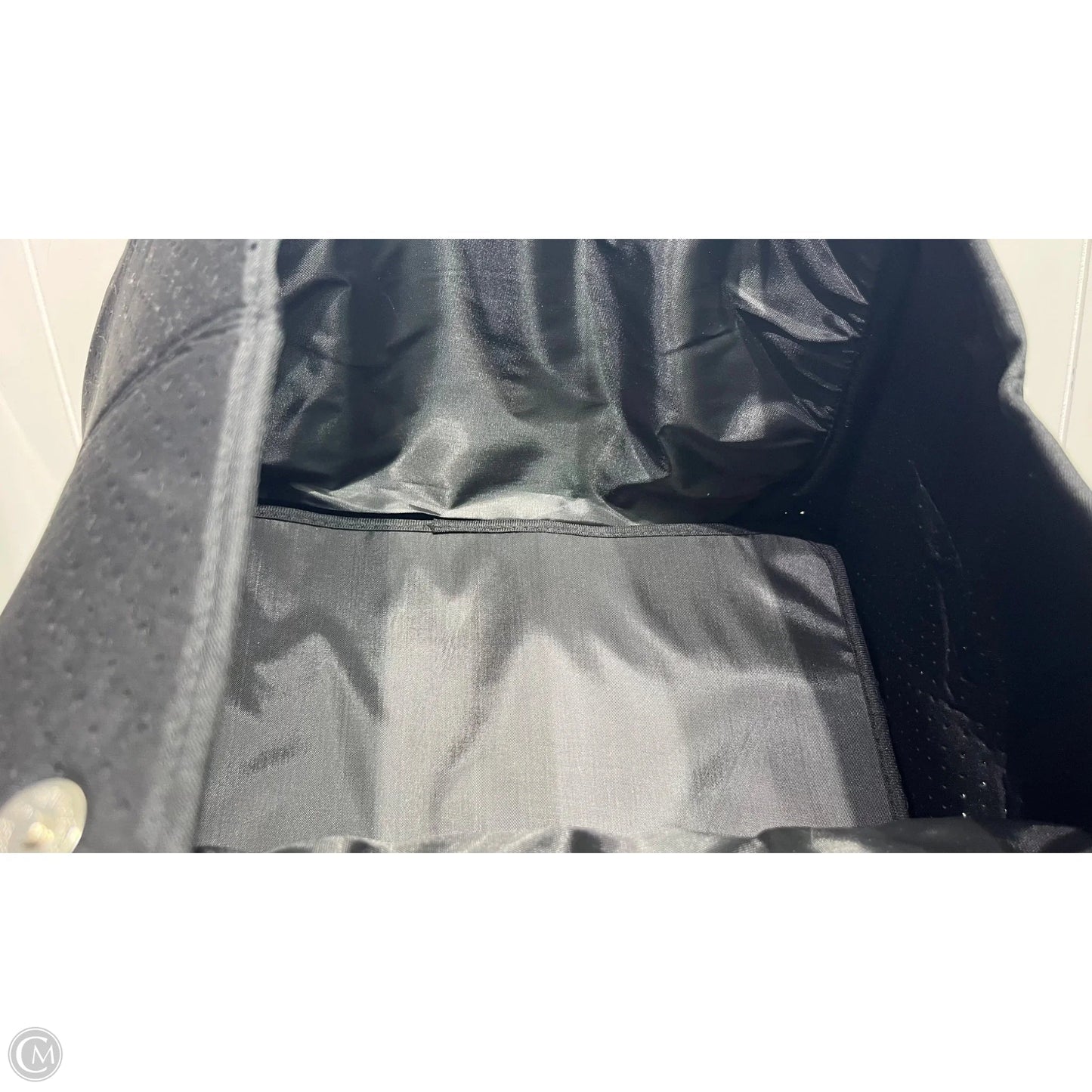 Tote By Clothes Mentor, Size: Medium