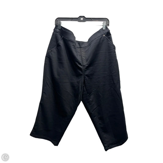 Capris By Intro In Black, Size: 16